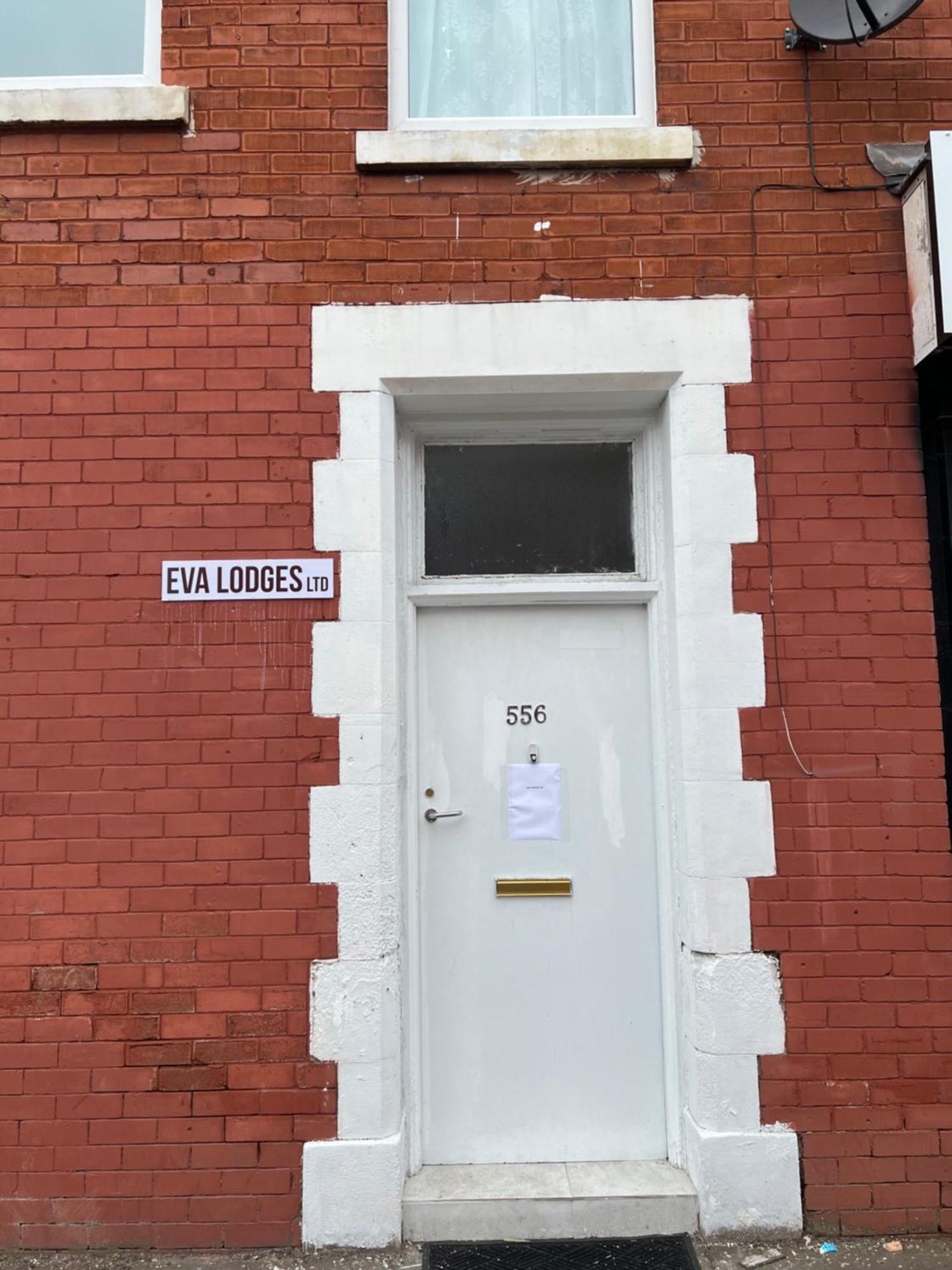 Eva Lodges, Manchester